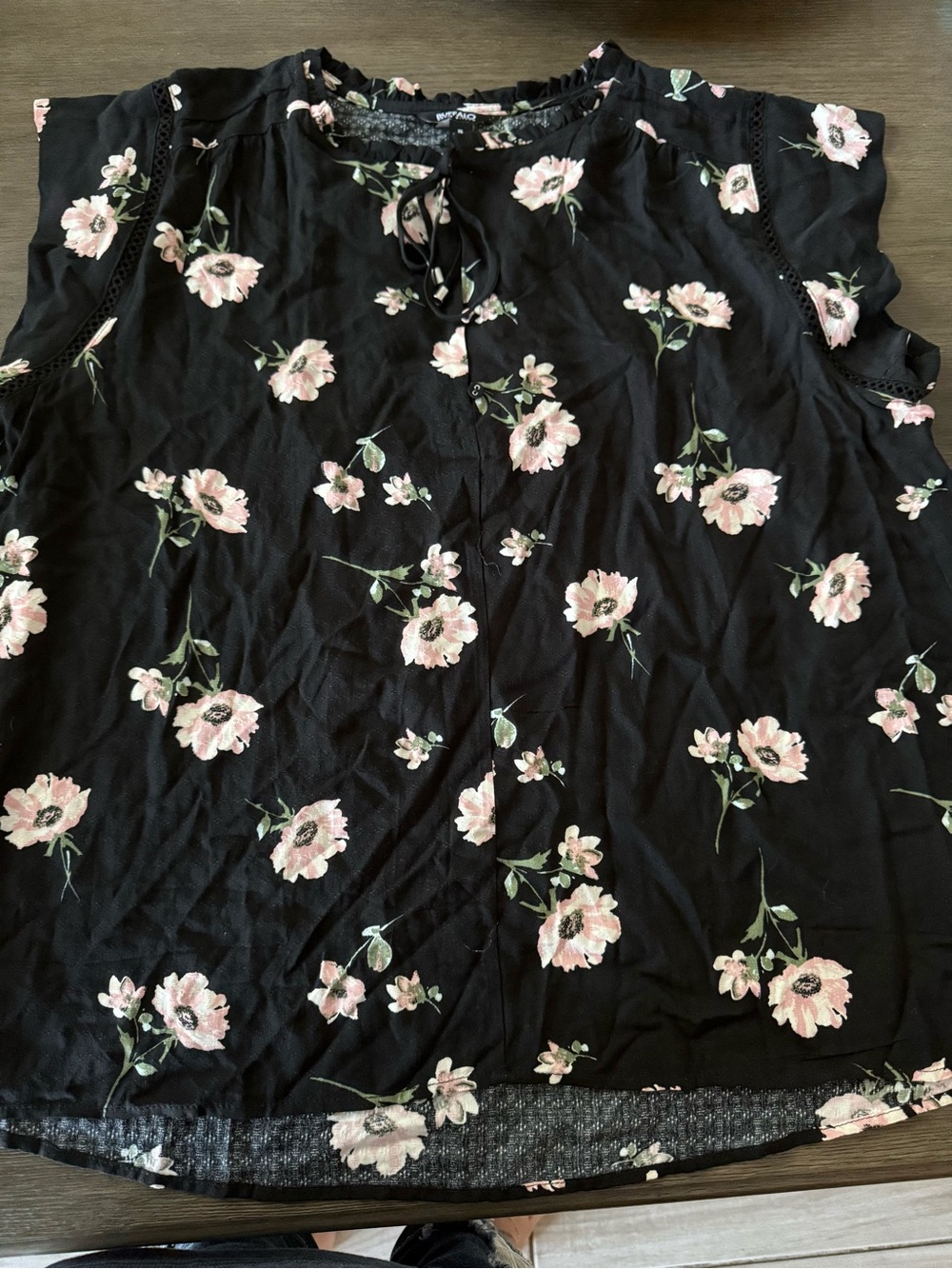 Buffalo David Bitton women’s black floral blouse size XL